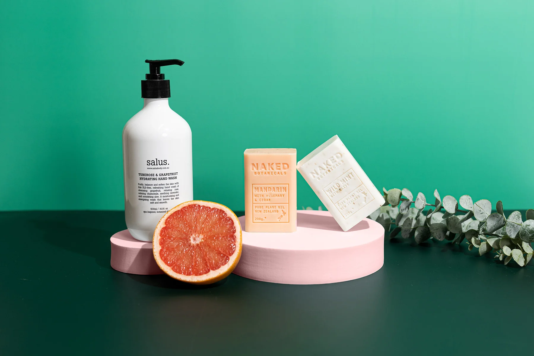 7 Reasons Why Product Photography for E-commerce Success is Non-Negotiable